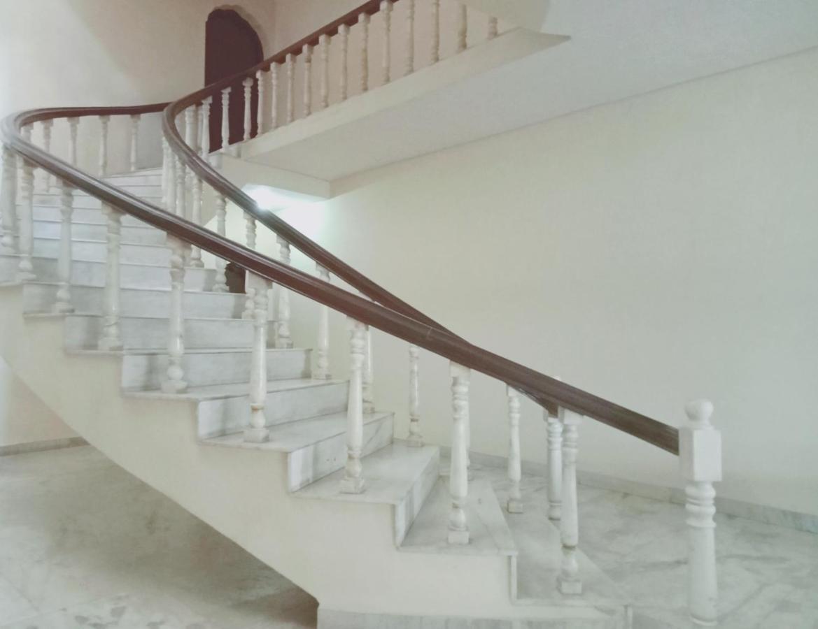 Hotel Marble Palace Khajurāho Extérieur photo